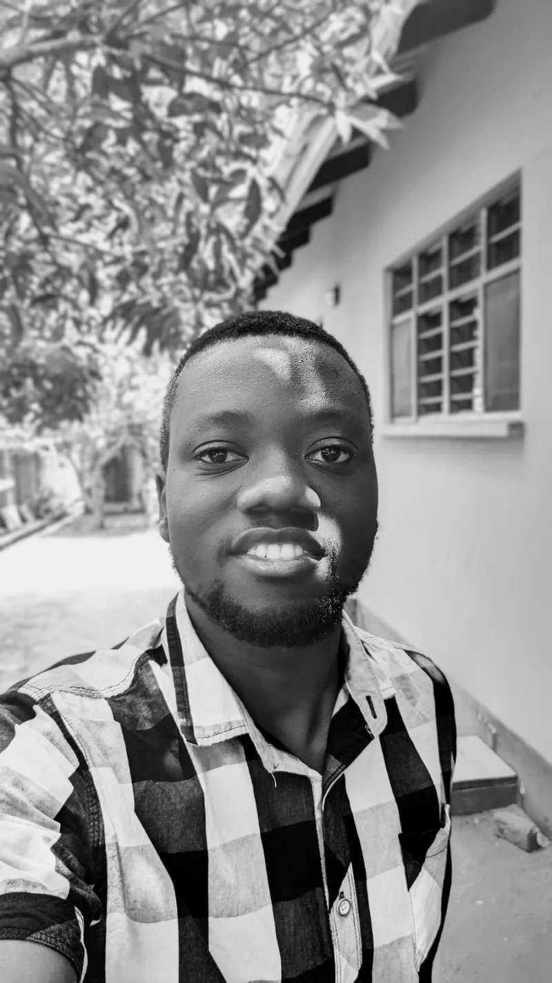 Lloyd Kayembe